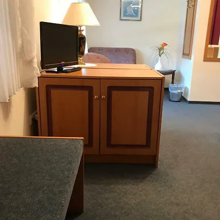 Wilhelmshoehe מלון 2*