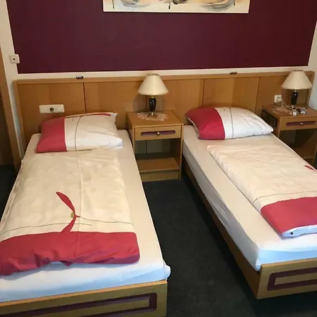 Wilhelmshoehe מלון Uetze