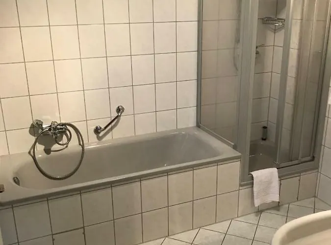 Wilhelmshoehe Hotel 2*